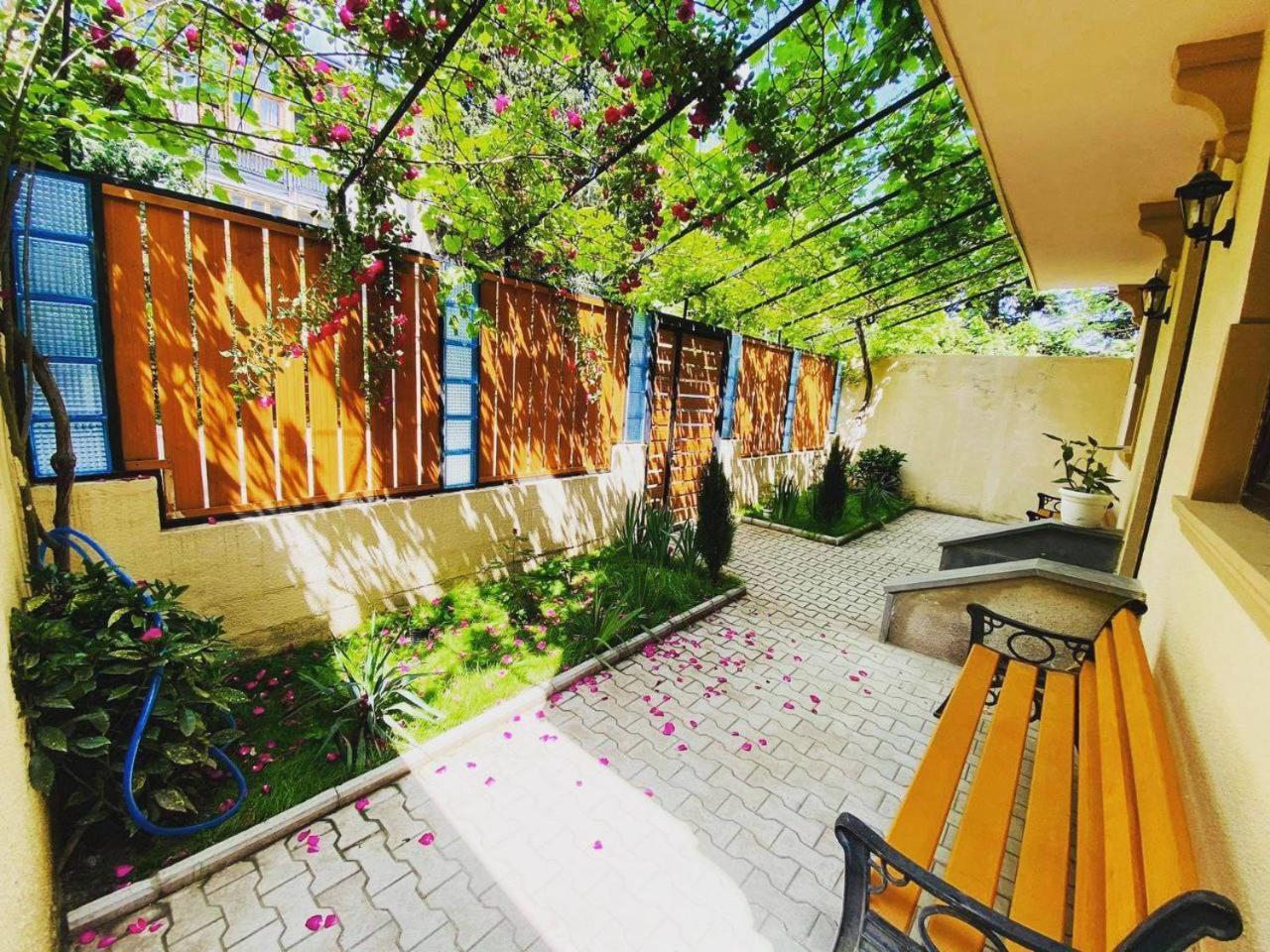 Hotel "Tbilisi Tales" In The Heart Of The Old City Zewnętrze zdjęcie